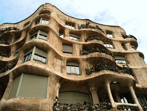architecture along Passeig de Grácia