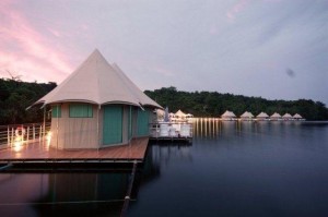 4 Rivers Floating Lodge - Cambodia
