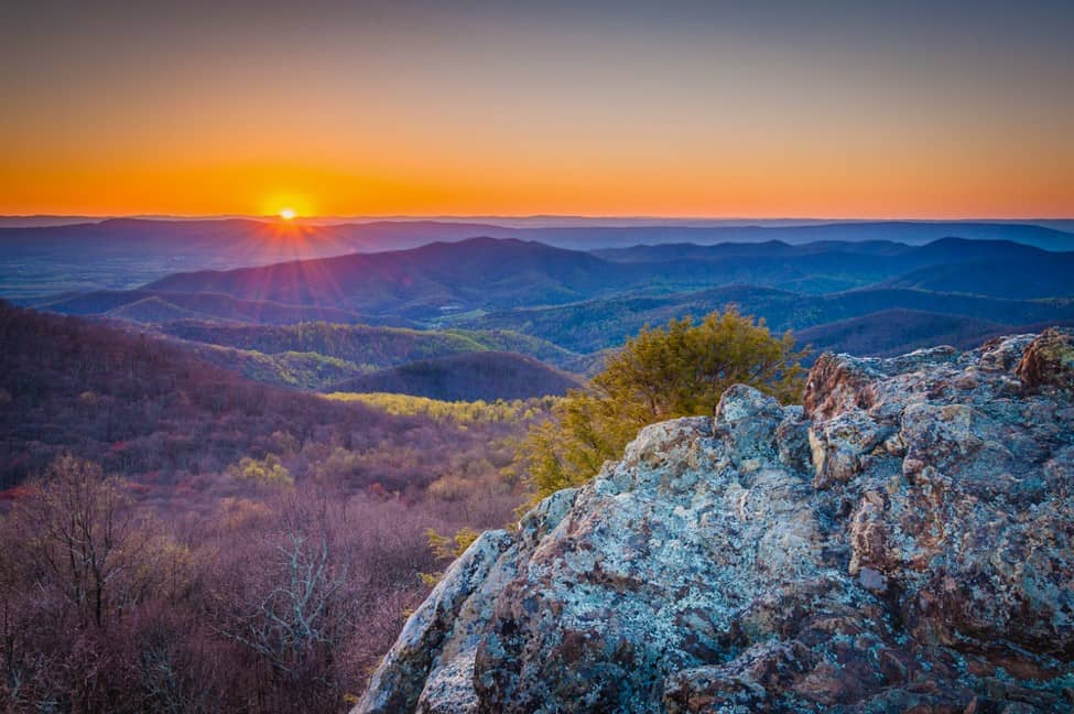 Best Hikes In Shenandoah National Park Bearfence Mountain Trail