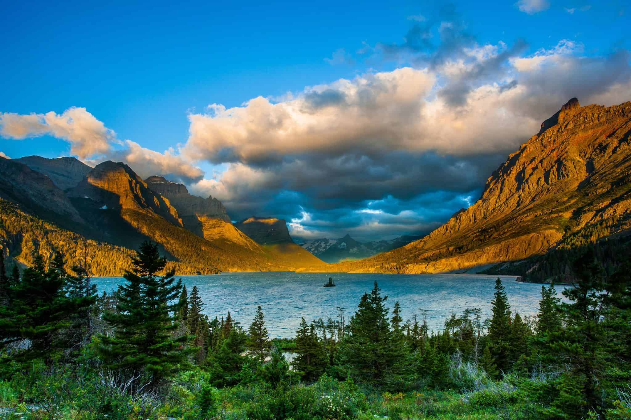 Best Time to Visit Glacier National Park