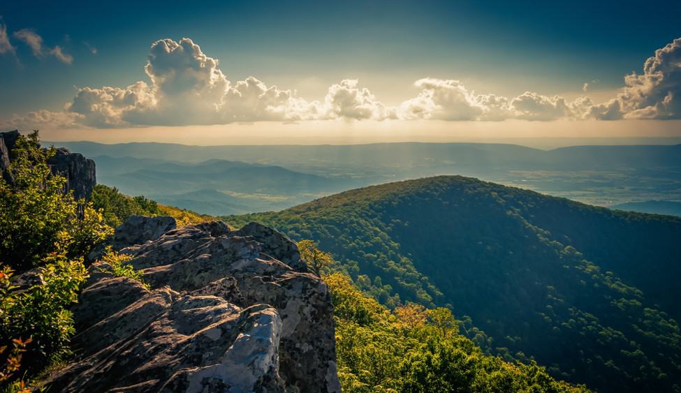 Best Hikes In Shenandoah National Park Hawksbill Mountain