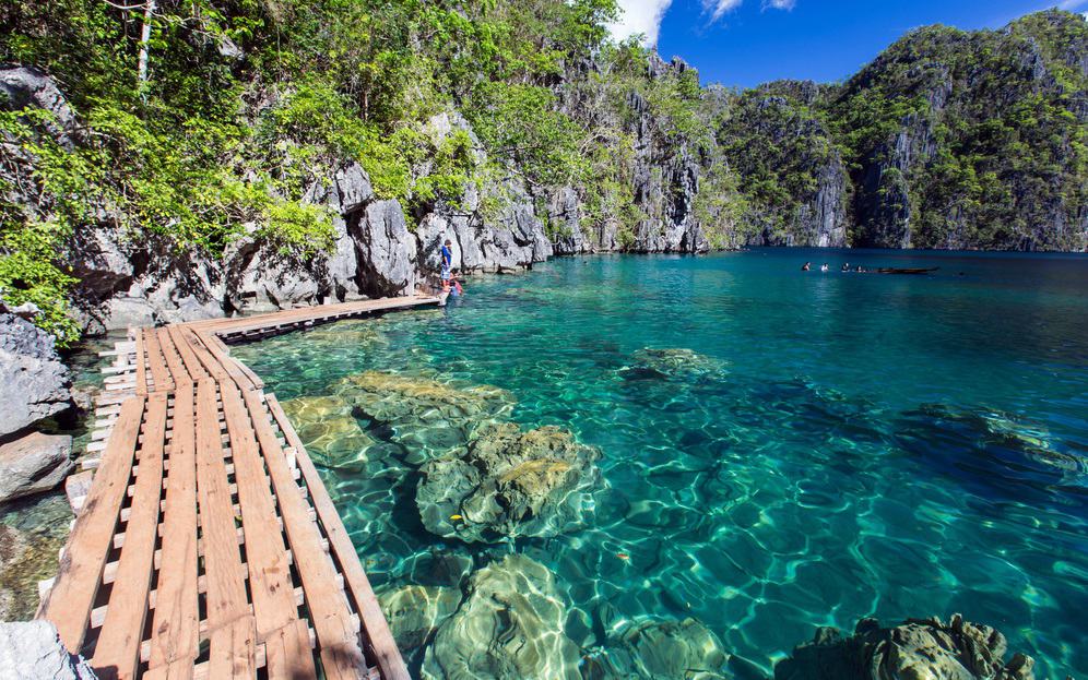 Best Places to Visit in the Philippines, where to visit in Philippines, beautiful lake Kayangan